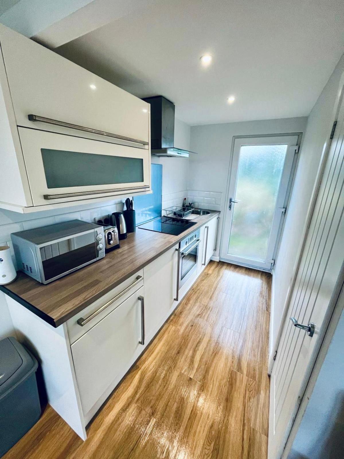Cozy Snowdonia Chalet 卡纳芬 外观 照片